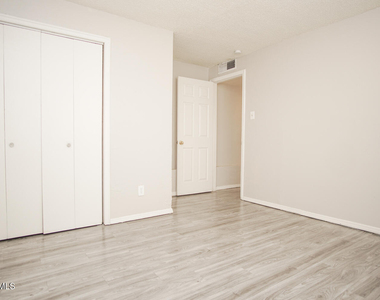 411 Dodge Road - Photo Thumbnail 9
