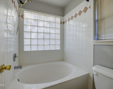 3404 Rosinie Rose Place - Photo Thumbnail 14