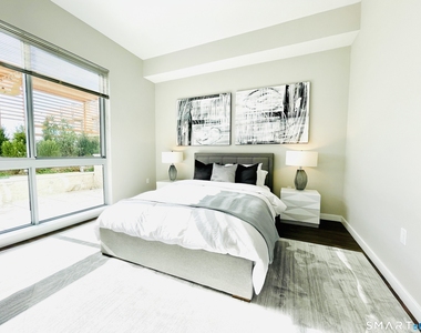 900 Pacific Street - Photo Thumbnail 3