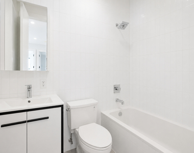 483 Evergreen Avenue - Photo Thumbnail 6