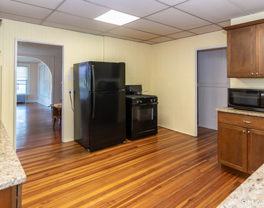 58 Shore Drive - Photo Thumbnail 10