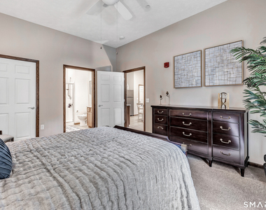 101 Oakview Drive - Photo Thumbnail 5