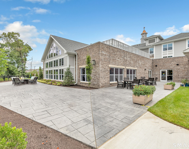 101 Oakview Drive - Photo Thumbnail 32
