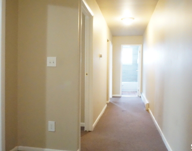 136 Sherman Street - Photo Thumbnail 12