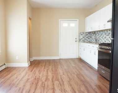 136 Sherman Street - Photo Thumbnail 2