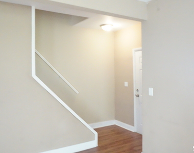 136 Sherman Street - Photo Thumbnail 10