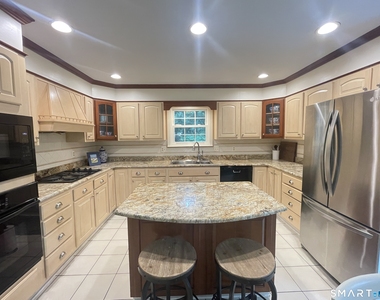 58 Heritage Lane - Photo Thumbnail 8