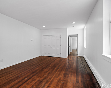 18 Bank Street - Photo Thumbnail 10