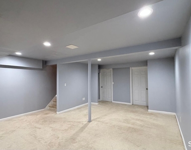 3409 Whitney Avenue - Photo Thumbnail 22