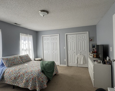 3409 Whitney Avenue - Photo Thumbnail 14