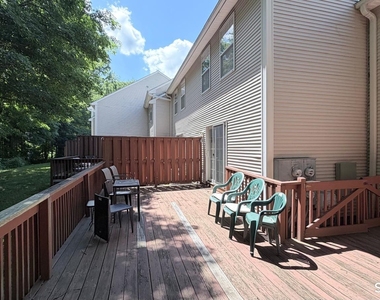 3409 Whitney Avenue - Photo Thumbnail 24