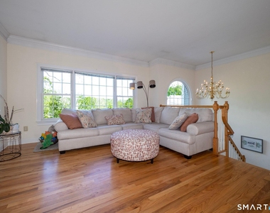70 Kellogg Street - Photo Thumbnail 4