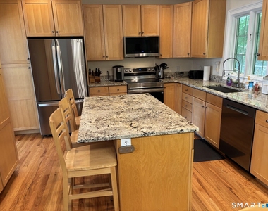 70 Kellogg Street - Photo Thumbnail 6