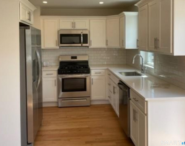 1686 Litchfield Turnpike - Photo Thumbnail 4