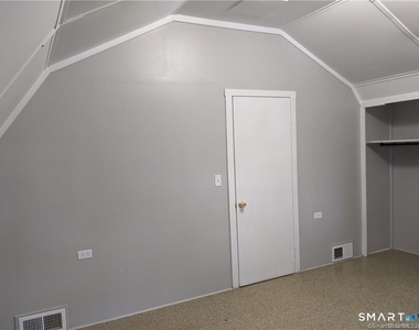 112 Broad Brook Road - Photo Thumbnail 11