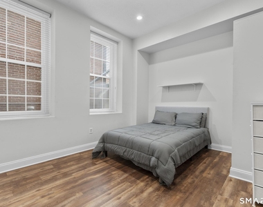 196 Crown Street - Photo Thumbnail 10