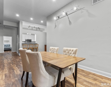 196 Crown Street - Photo Thumbnail 8