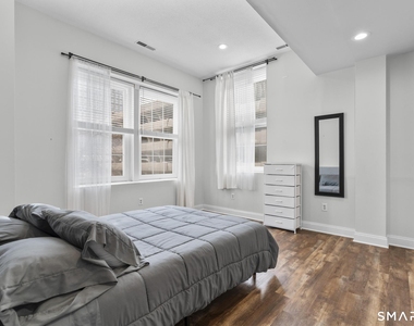 196 Crown Street - Photo Thumbnail 18
