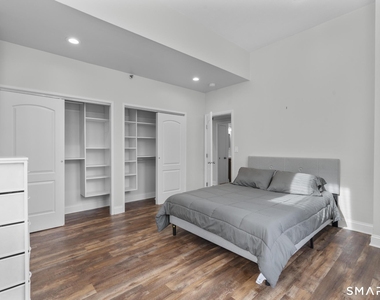 196 Crown Street - Photo Thumbnail 17