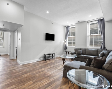 196 Crown Street - Photo Thumbnail 15
