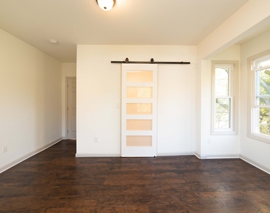 84 Sheffield Avenue - Photo Thumbnail 3