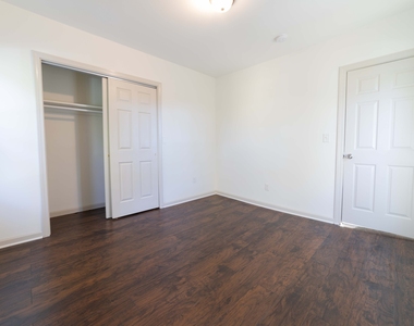 84 Sheffield Avenue - Photo Thumbnail 10