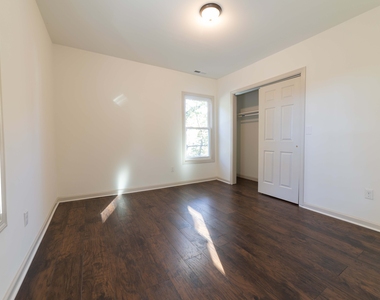 84 Sheffield Avenue - Photo Thumbnail 9