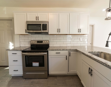 84 Sheffield Avenue - Photo Thumbnail 14