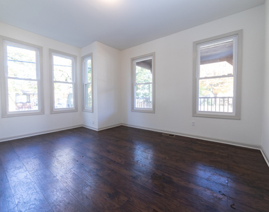 84 Sheffield Avenue - Photo Thumbnail 7