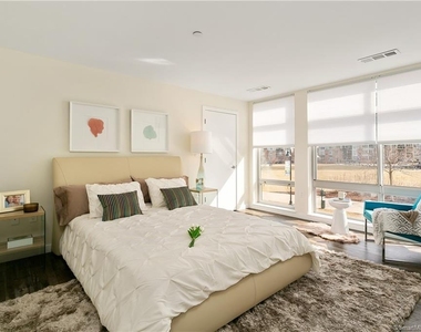 100 Commons Park - Photo Thumbnail 6