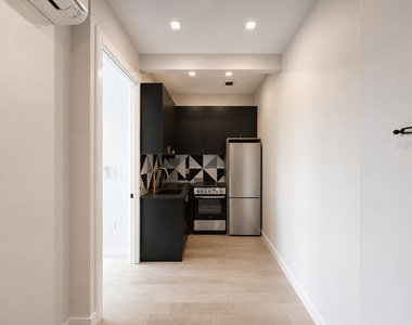 978 Kent Avenue - Photo Thumbnail 1