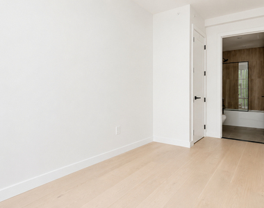 37-25 32nd Street - Photo Thumbnail 5