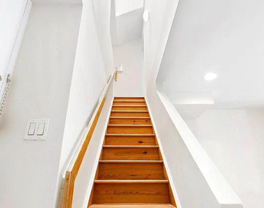 201 East 12th Street - Photo Thumbnail 6