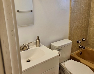 820 A Avenue - Photo Thumbnail 6
