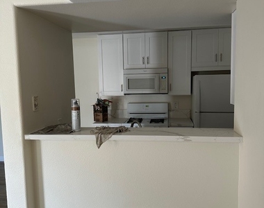 950 Seven Hills Dr. - Photo Thumbnail 6