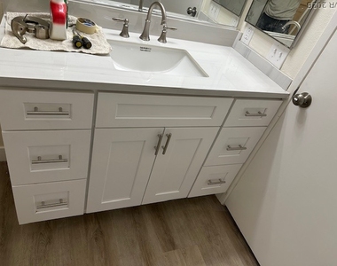 950 Seven Hills Dr. - Photo Thumbnail 2
