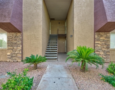5240 Indian River Drive - Photo Thumbnail 9