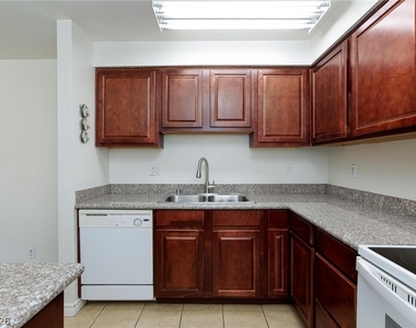 5240 Indian River Drive - Photo Thumbnail 16