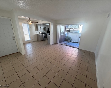 1405 Vegas Valley Drive - Photo Thumbnail 5