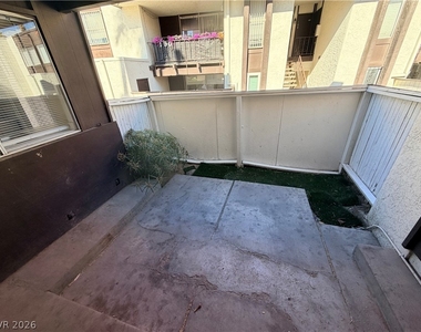 1405 Vegas Valley Drive - Photo Thumbnail 28