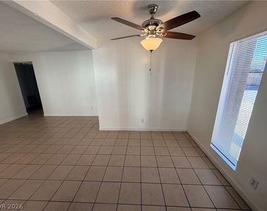 1405 Vegas Valley Drive - Photo Thumbnail 7