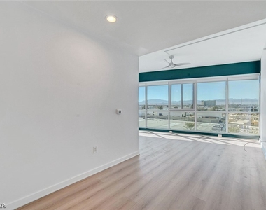 4575 Dean Martin Drive - Photo Thumbnail 3