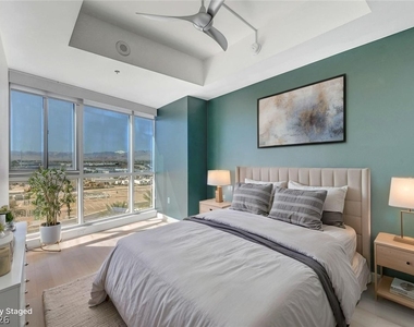 4575 Dean Martin Drive - Photo Thumbnail 20