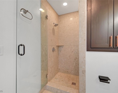 4575 Dean Martin Drive - Photo Thumbnail 26