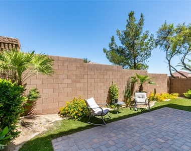 6038 Belvedere Canyon Avenue - Photo Thumbnail 40
