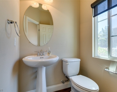 6038 Belvedere Canyon Avenue - Photo Thumbnail 28