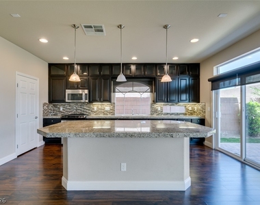 6038 Belvedere Canyon Avenue - Photo Thumbnail 9