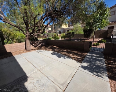 10021 Via Toro Avenue - Photo Thumbnail 13
