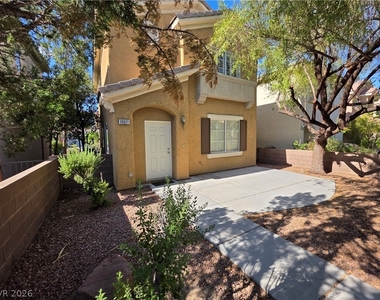 10021 Via Toro Avenue - Photo Thumbnail 6