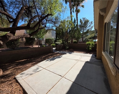 10021 Via Toro Avenue - Photo Thumbnail 17